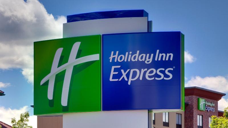 Holiday Inn Express & Suites Memphis Arpt Elvis Presley Blv, An Ihg Hotel מראה חיצוני תמונה
